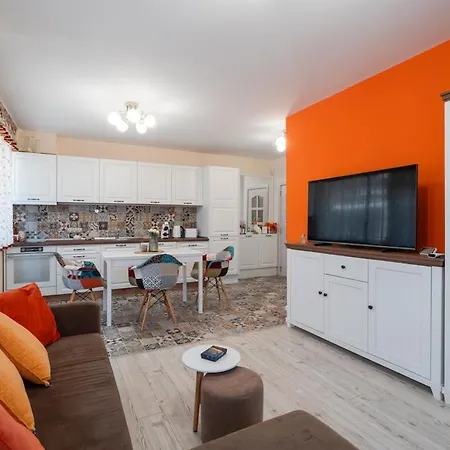Artistic 2 Bedroom Heart Of Kapana Ap2 Φιλιππούπολη