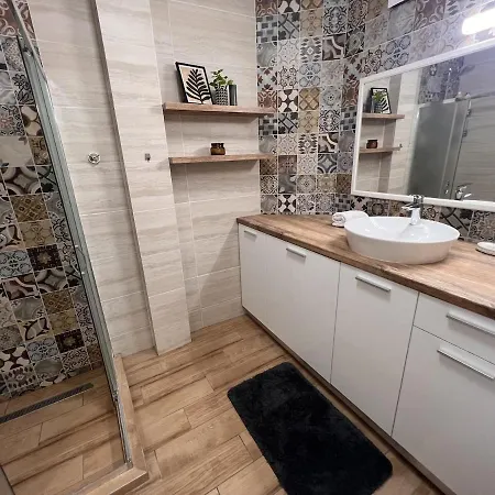 Artistic 2 Bedroom Heart Of Kapana Ap2 *
